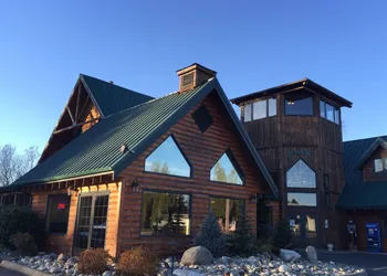 Sumas Mountain Lodge hotel thumbnail 3