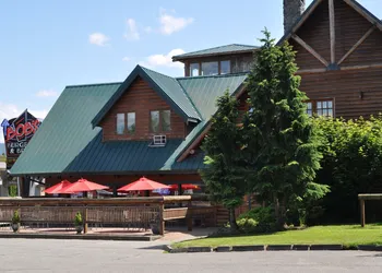Sumas Mountain Lodge hotel thumbnail 7