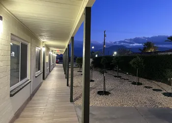 Mauna Loa Motel hotel thumbnail 3
