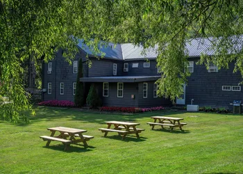 Catskill Seasons Inn hotel thumbnail 2