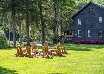 Catskill Seasons Inn hotel thumbnail 3