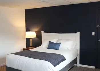 Catskill Seasons Inn hotel thumbnail 8