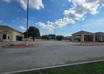 Whitesboro Inn & Suites hotel thumbnail 2