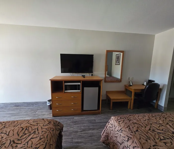 Whitesboro Inn & Suites hotel detail image 6