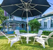 Narragansett House hotel detail image 3