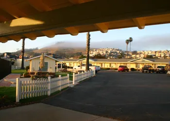 Rodeway Inn at Morro Bay hotel thumbnail 2