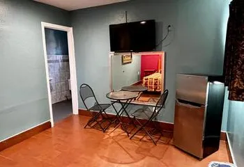 Super Inn hotel thumbnail 3