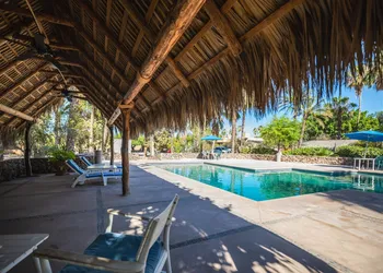 Hotel Oasis hotel thumbnail 4