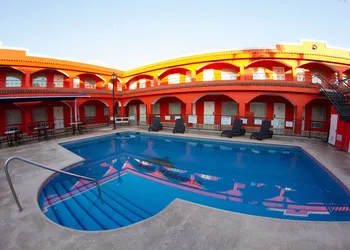 Comfort Inn Monclova hotel thumbnail 2
