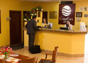Comfort Inn Monclova hotel thumbnail 4