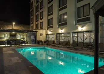 Wingate by Wyndham Chihuahua hotel thumbnail 3