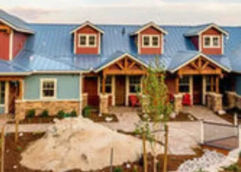 Inn the Woods Suites hotel thumbnail 2