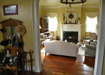 B&B at Oliver Phelps hotel thumbnail 4