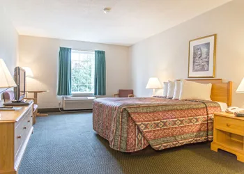 Ameriway Inn and Suites hotel thumbnail 8