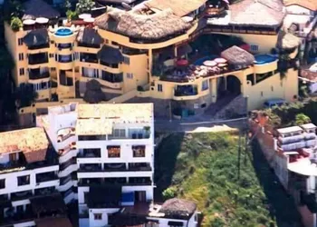Casa Isabel hotel thumbnail 4