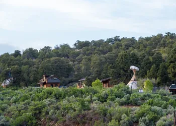 Boulder Mountain Guest Ranch hotel thumbnail 2