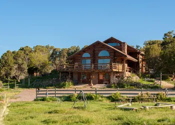 Boulder Mountain Guest Ranch hotel thumbnail 4