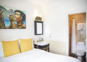 Paia Inn hotel thumbnail 7