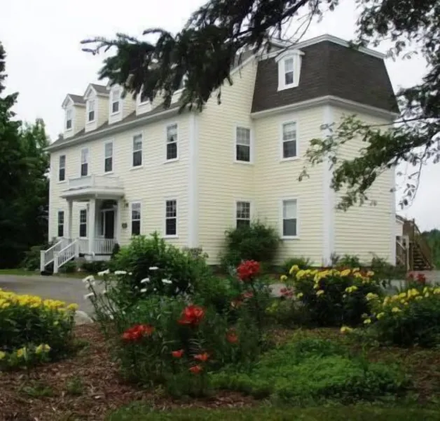 DesBarres Manor Inn hotel detail image 2