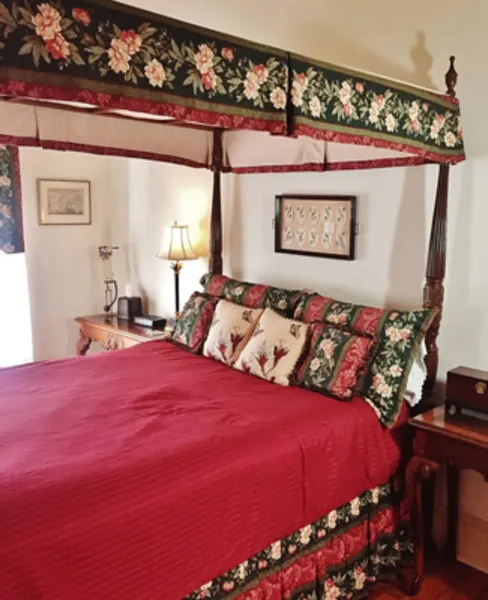 Inn At The Canal Bed & Breakfast hotel detail image 6
