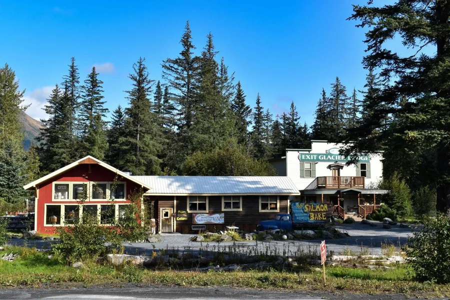 Exit Glacier Lodge hotel detail image 6