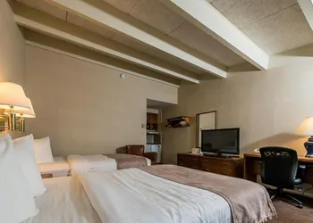 Windjammer Lodge hotel thumbnail 4