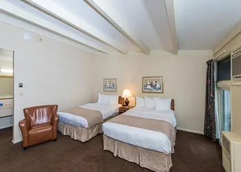 Windjammer Lodge hotel thumbnail 6
