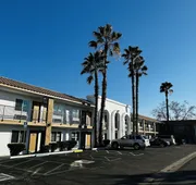 Casa Blanca Express & Suites Cypress Buena Park - Anaheim Area hotel detail image 4