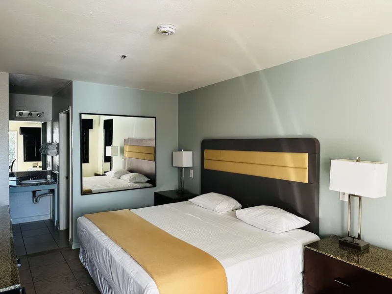 Casa Blanca Express & Suites Cypress Buena Park - Anaheim Area hotel detail image 6