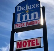 Deluxe Inn Motel hotel detail image 3