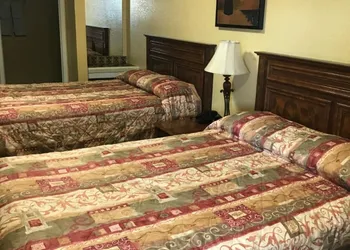 Hacienda Motel hotel thumbnail 7