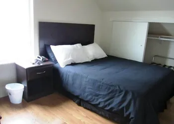 Bk Guest house hotel thumbnail 5