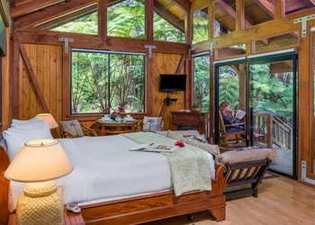 Volcano Village Lodge hotel thumbnail 7