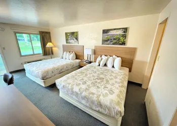 Alger Falls Motel hotel thumbnail 8