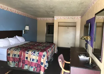 Delux inn hotel thumbnail 6