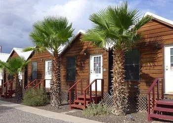 La Siesta Motel & RV Resort hotel thumbnail 2