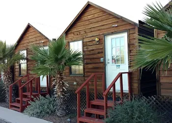 La Siesta Motel & RV Resort hotel thumbnail 3