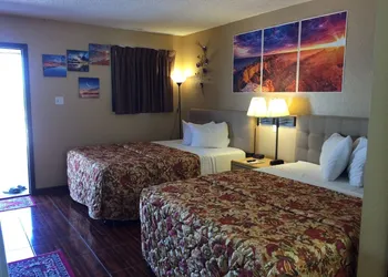 La Siesta Motel & RV Resort hotel thumbnail 7