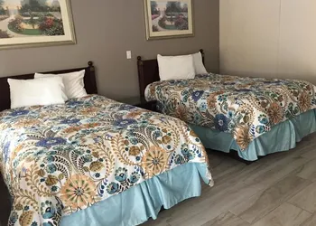 Flamingo Inn hotel thumbnail 7