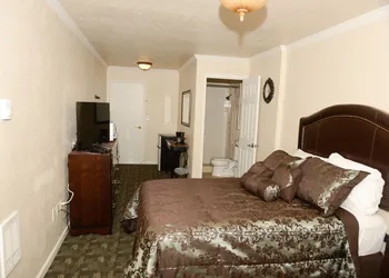 City Center Motel hotel thumbnail 8