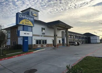 Deluxe Inn & Suites Baytown hotel thumbnail 7