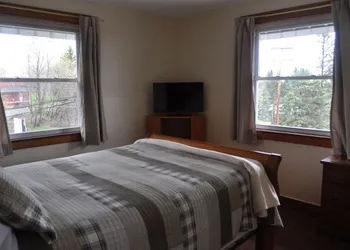 Lakewood Lodge hotel thumbnail 5