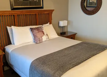 Landmark Inn on Orcas Island hotel thumbnail 4