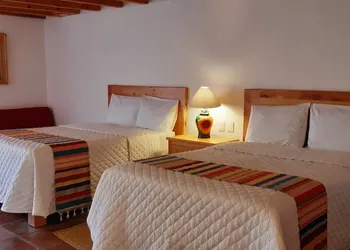 Quinta La Huerta hotel thumbnail 8