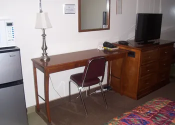 Ivanhoe Motel hotel thumbnail 8