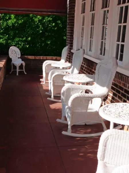 Plymouth Inn hotel detail image 2