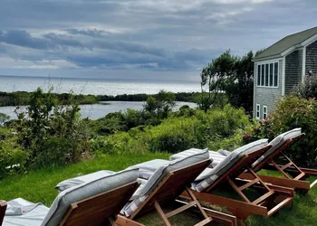 Sea Breeze Inn hotel thumbnail 2