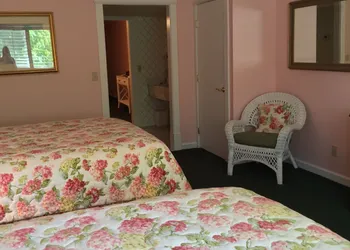 Lilac Tree Suites hotel thumbnail 8