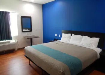 Knights Inn Houston hotel thumbnail 5