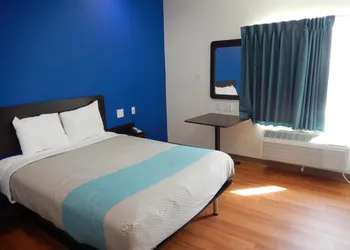 Knights Inn Houston hotel thumbnail 6